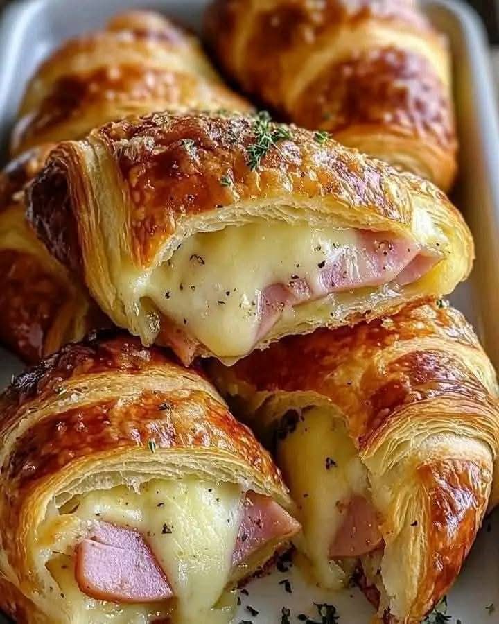 Sausage Cream Cheese Crescents – A Buttery, Cheesy, Flavor-Packed Favorite
