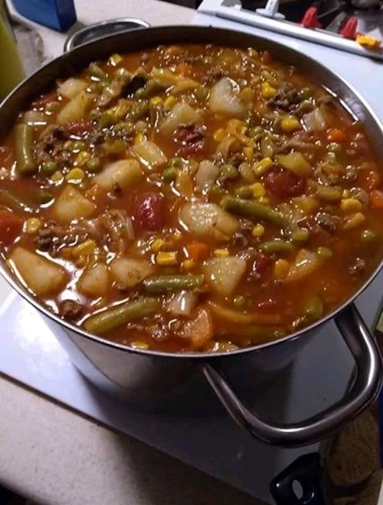 Best Ever Easy Vegetable Beef Soup