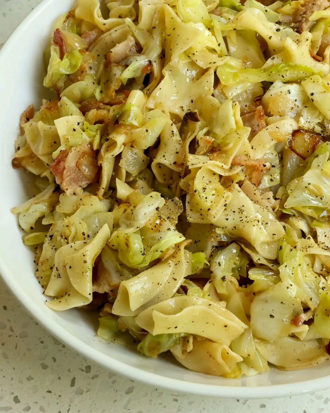 Southern Fried Cabbage with Bacon, Onion And Garlic