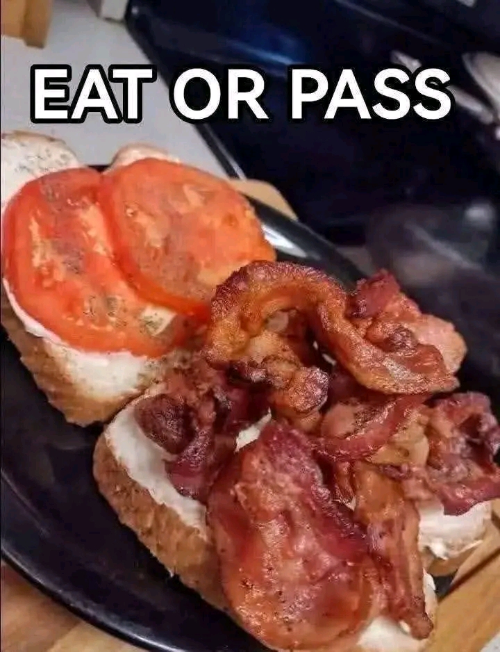 The Ultimate Bacon and Tomato Sandwich