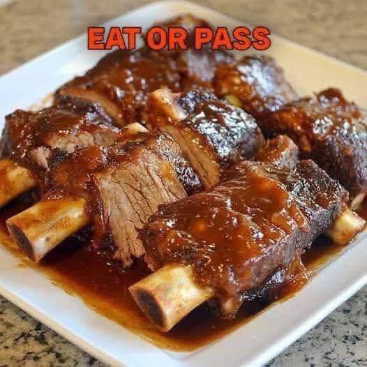 Slow Cooker Barbequed Beef Ribs