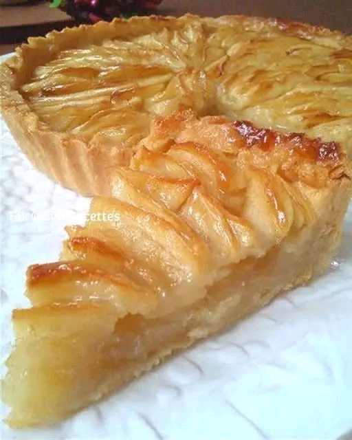 Tarte aux Pommes à la Frangipane