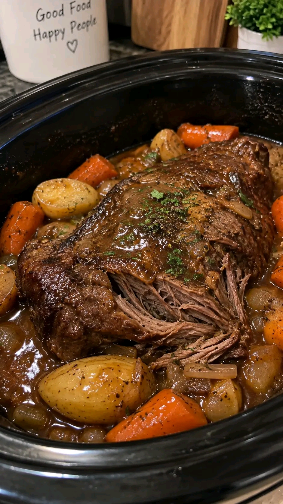 Slow Cooker Beef Pot Roast with Gravy